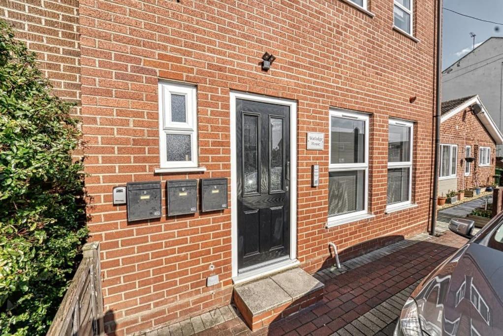 Guest Homes - Watledge House Apartment Tewkesbury Dış mekan fotoğraf