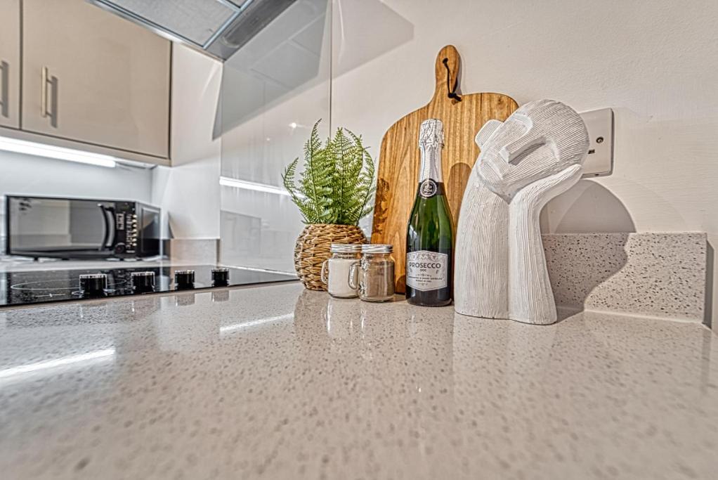 Guest Homes - Watledge House Apartment Tewkesbury Dış mekan fotoğraf