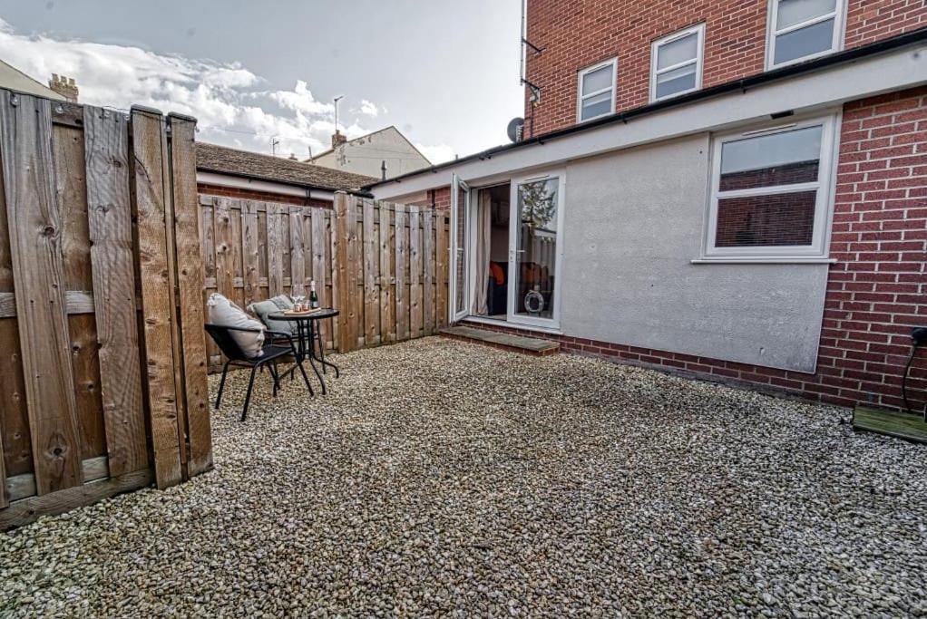 Guest Homes - Watledge House Apartment Tewkesbury Dış mekan fotoğraf