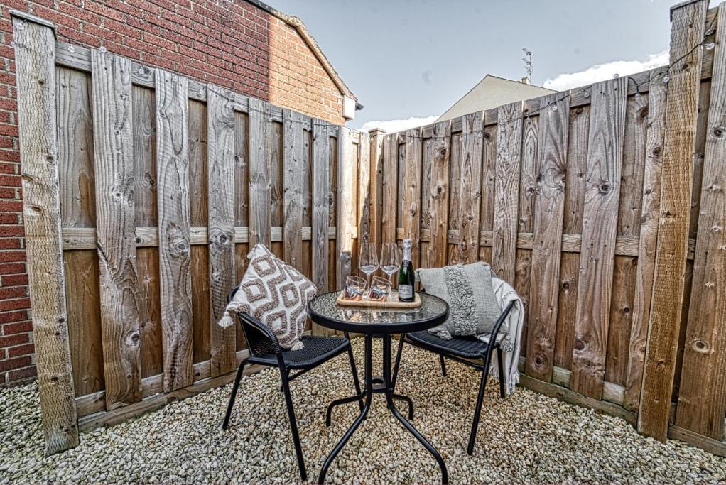 Guest Homes - Watledge House Apartment Tewkesbury Dış mekan fotoğraf