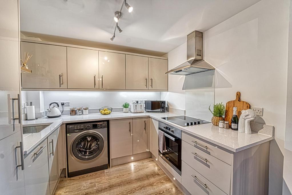 Guest Homes - Watledge House Apartment Tewkesbury Dış mekan fotoğraf